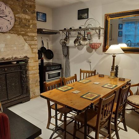 Market Place Cottage, Tetbury, Cotswolds Grade II Central Location מראה חיצוני תמונה